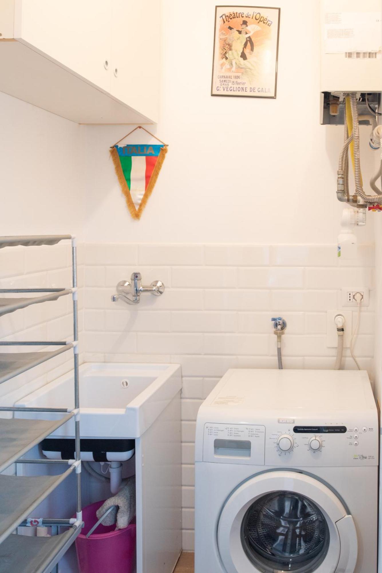 Nest In Apartment Rom